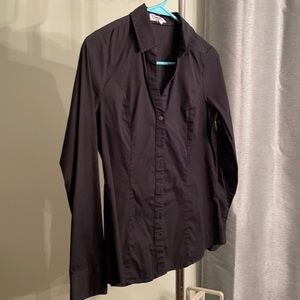 Express small black essential button up
